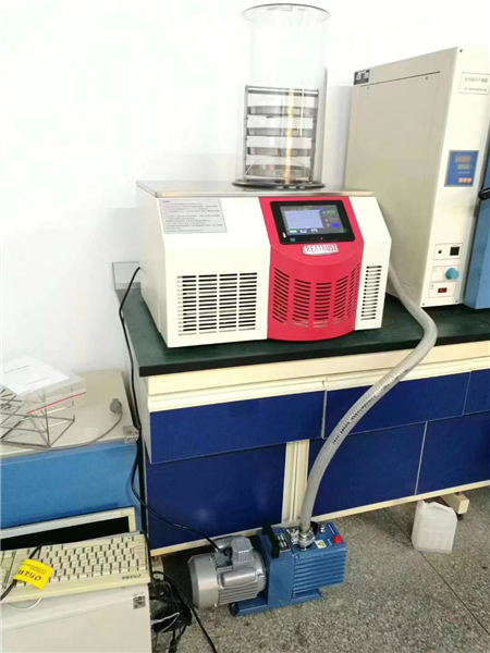 實驗室冷凍幹燥機在納米材料制備中的關鍵作用